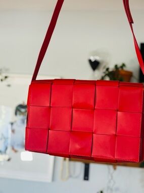 Stella Bianca Italian Leather Woven Bag – Red, Adjustable Strap